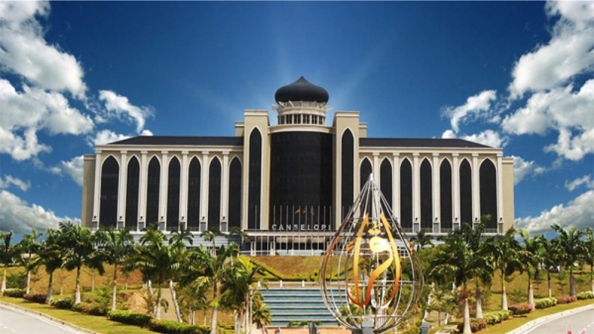 UNIVERSITI_SAINS_ISLAM_MALAYSIA_USIM__138 USIM Faculty of Dentistry is located in Pandan Indah. It has been operating since 2004 and offers dental services.